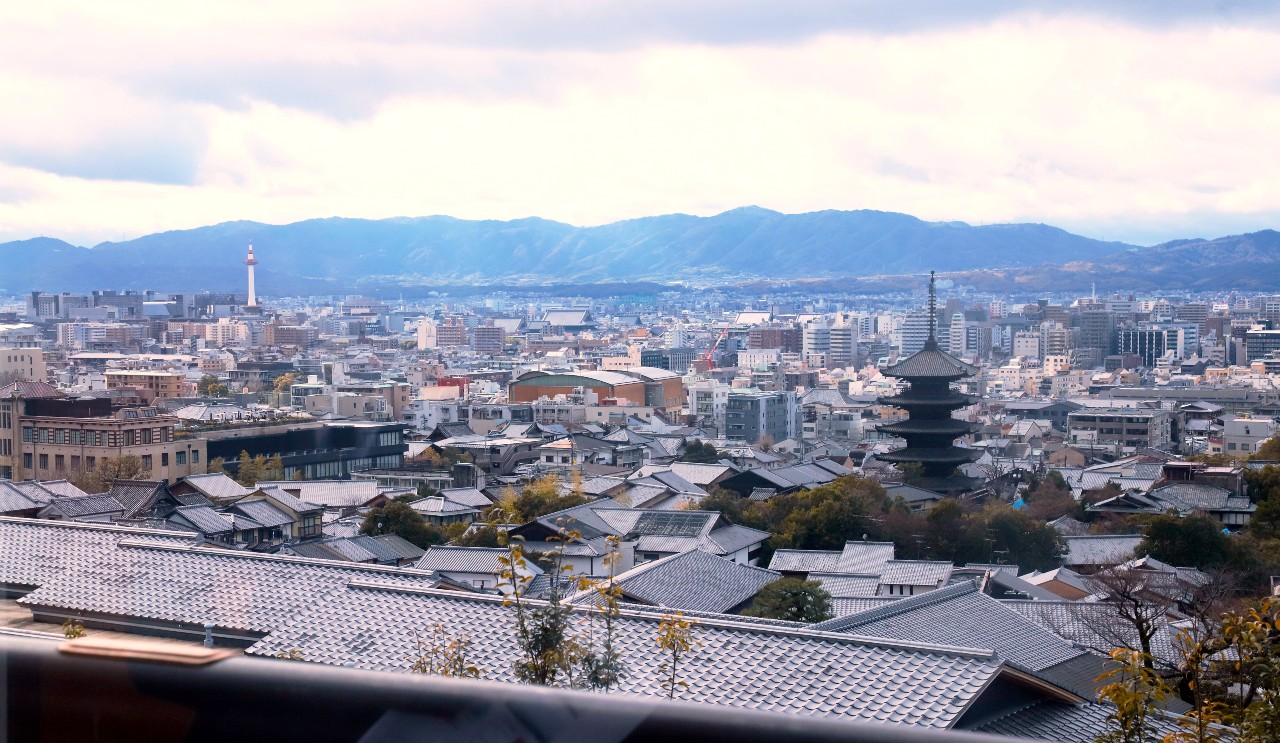 京都の街を一望。五山送り火の日には「ナイトミュージアム」が開催されることも。