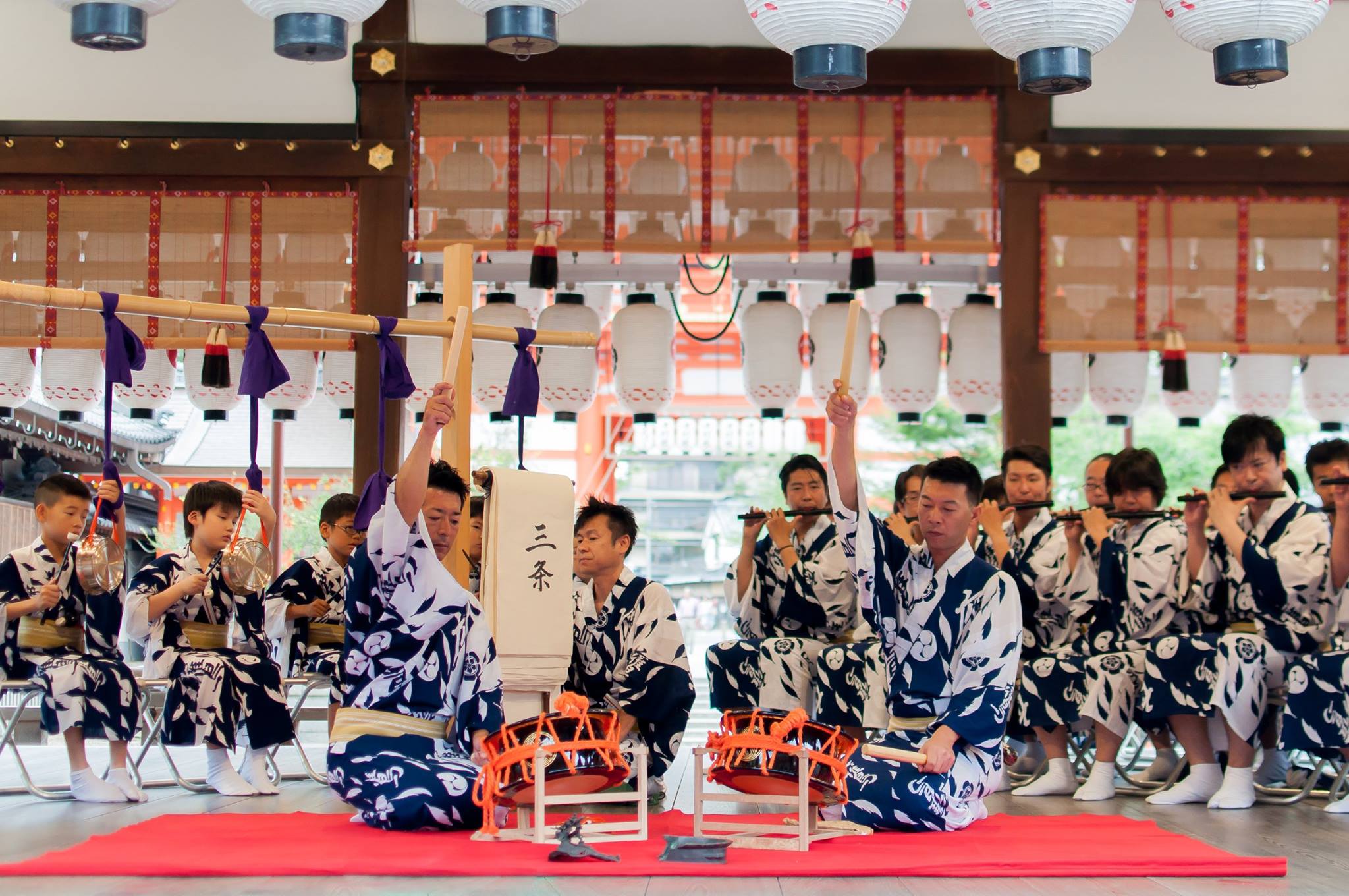 鷹山囃子方 奉納囃子