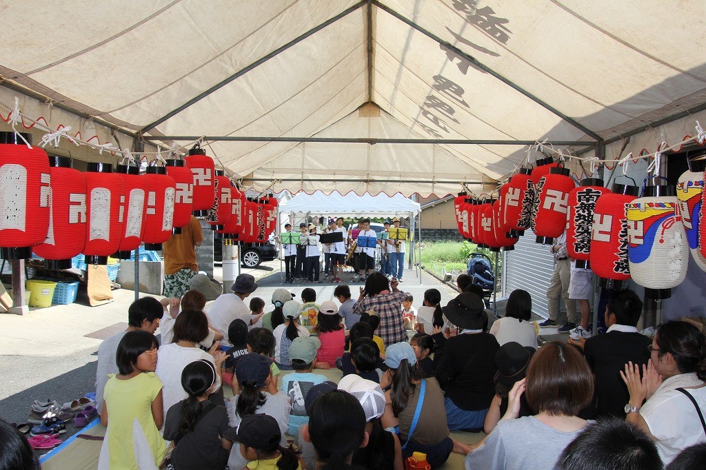 京都市立紫野高等学校吹奏楽部による演奏