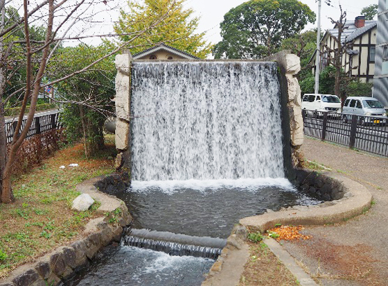 堀川取水口　紫明せせらぎ第一公園