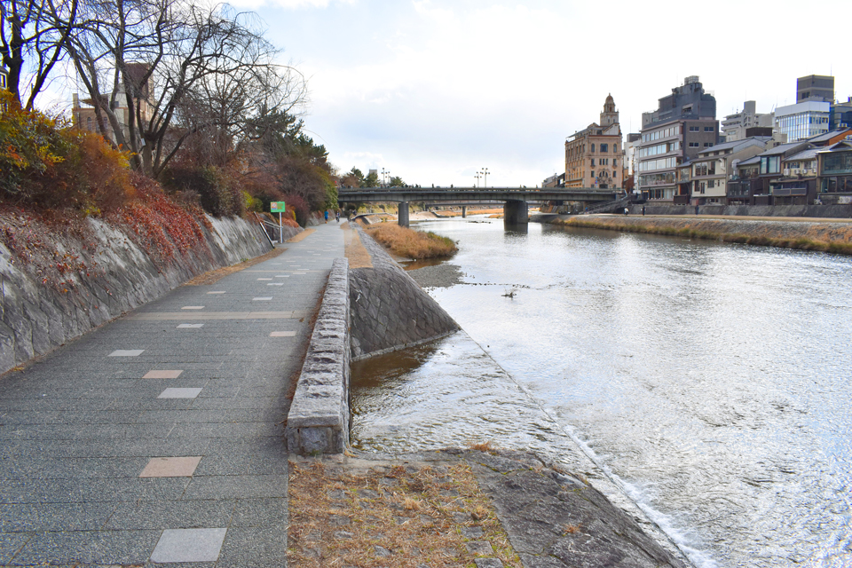 写真10：白川と鴨川の合流点